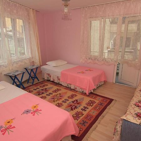 Secil Pansiyon Amasra Zimmer foto